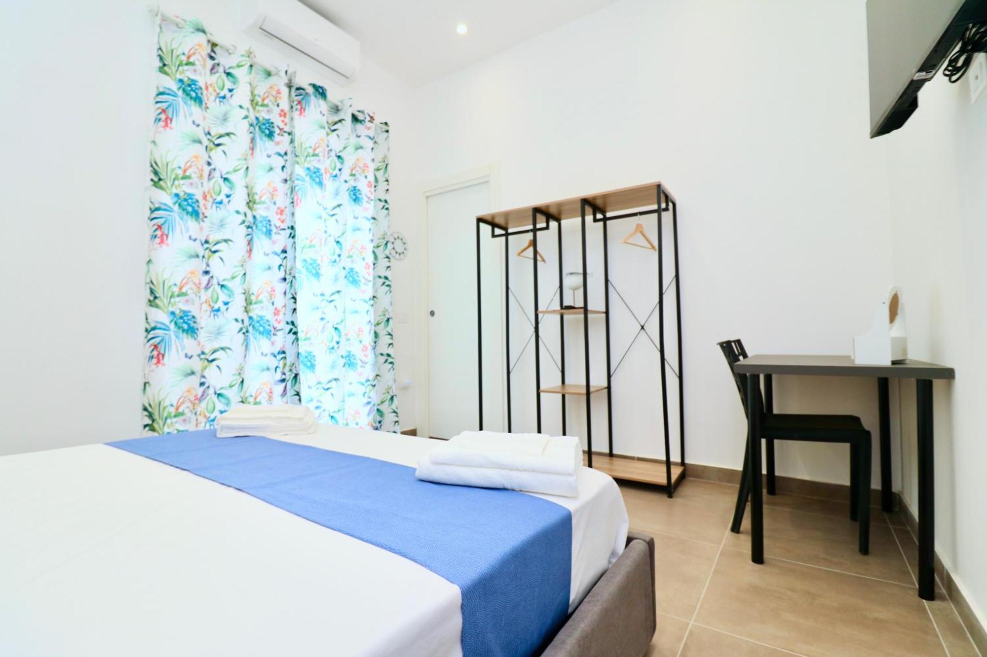 Airport Guest Houses Naples Extérieur photo
