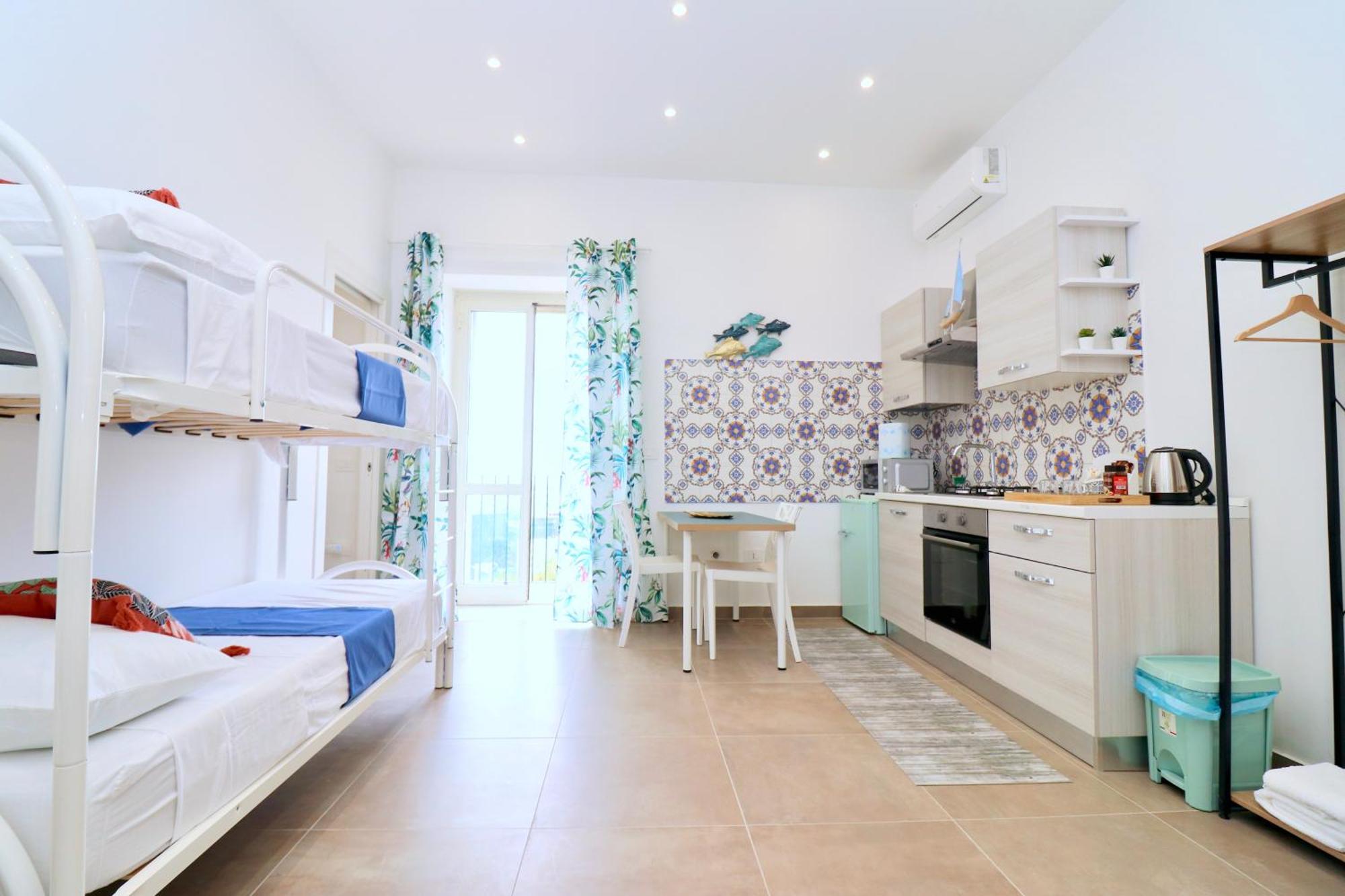Airport Guest Houses Naples Extérieur photo